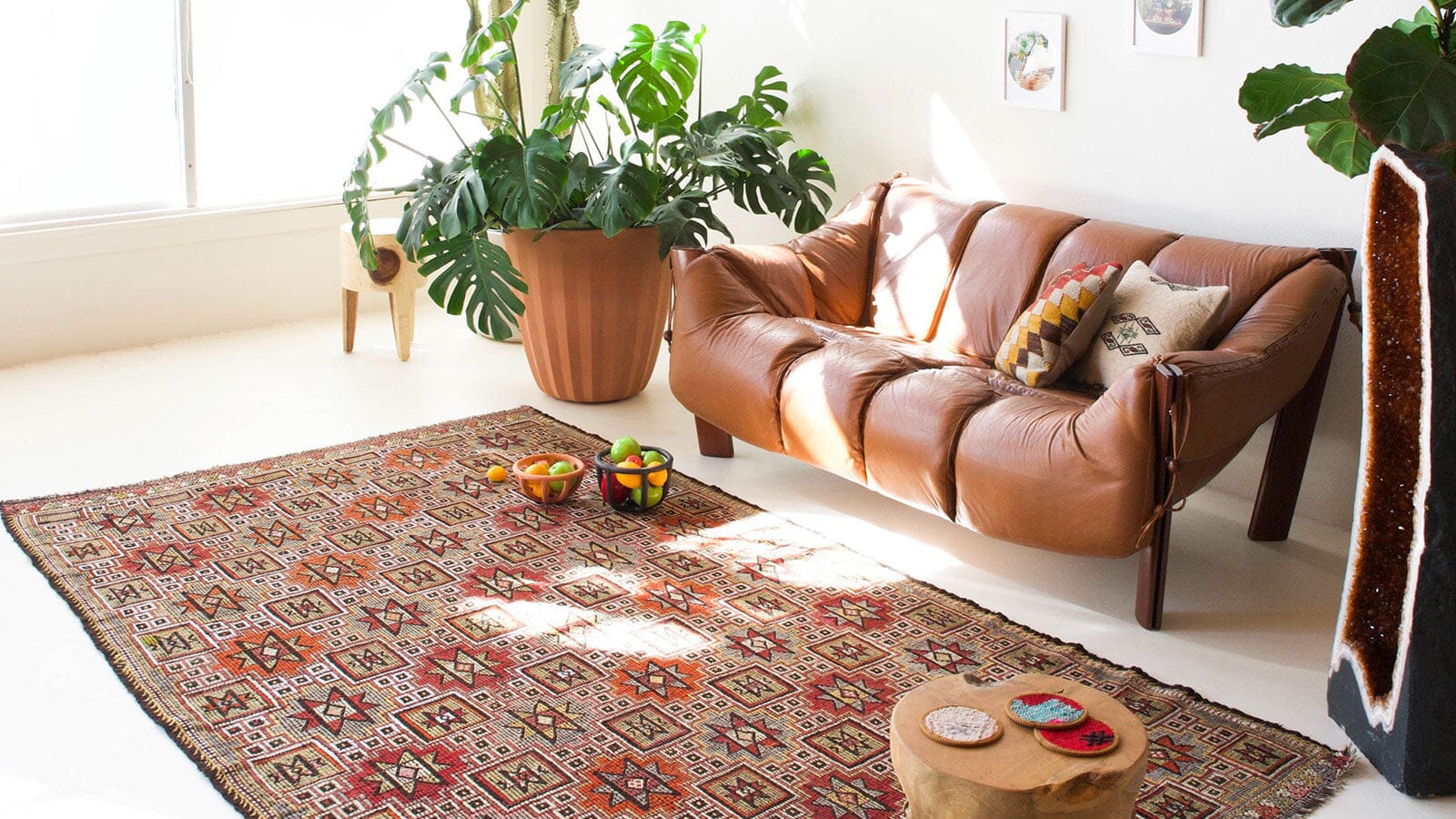 The Treasure In History : Vintage Anatolian Rugs