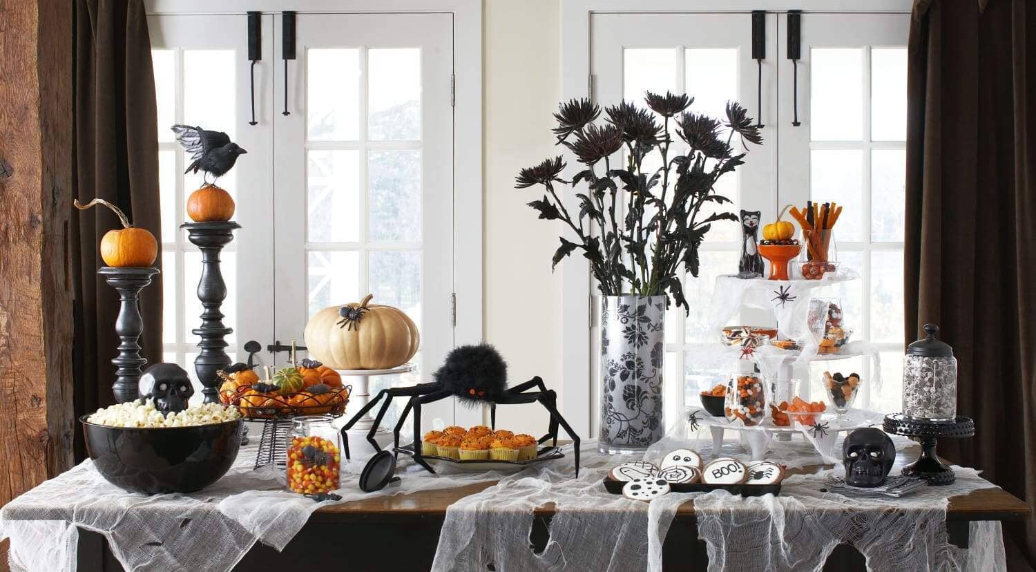 The Idea of 6 Halloween Decorations Will Blow Scary Winds at Home