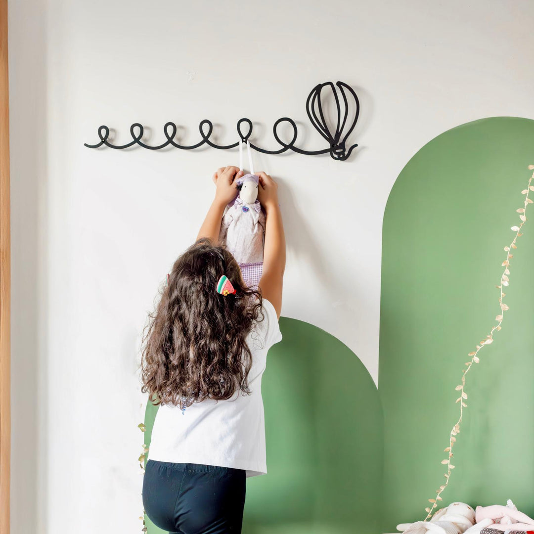 Balloon Wall Hanger